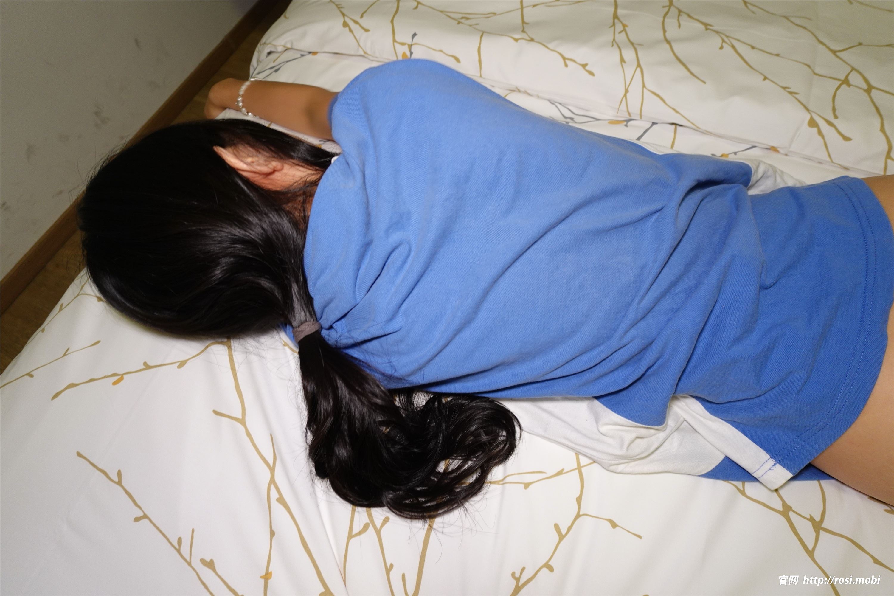 ROSI写真 2025.04.24 NO.4889